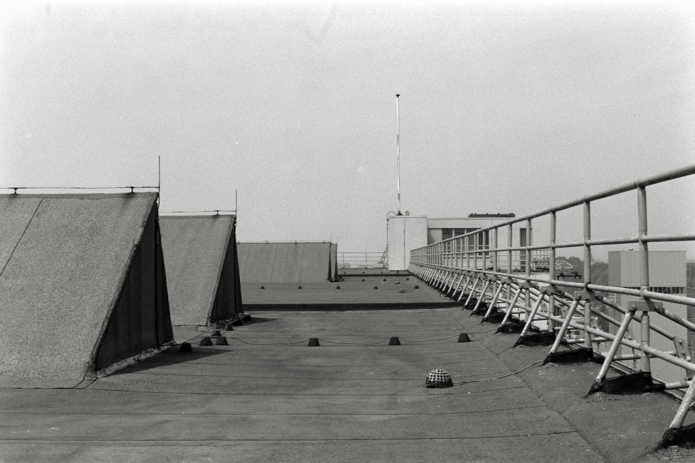 AHP F1992 06 003 sc250507 img17 NLP